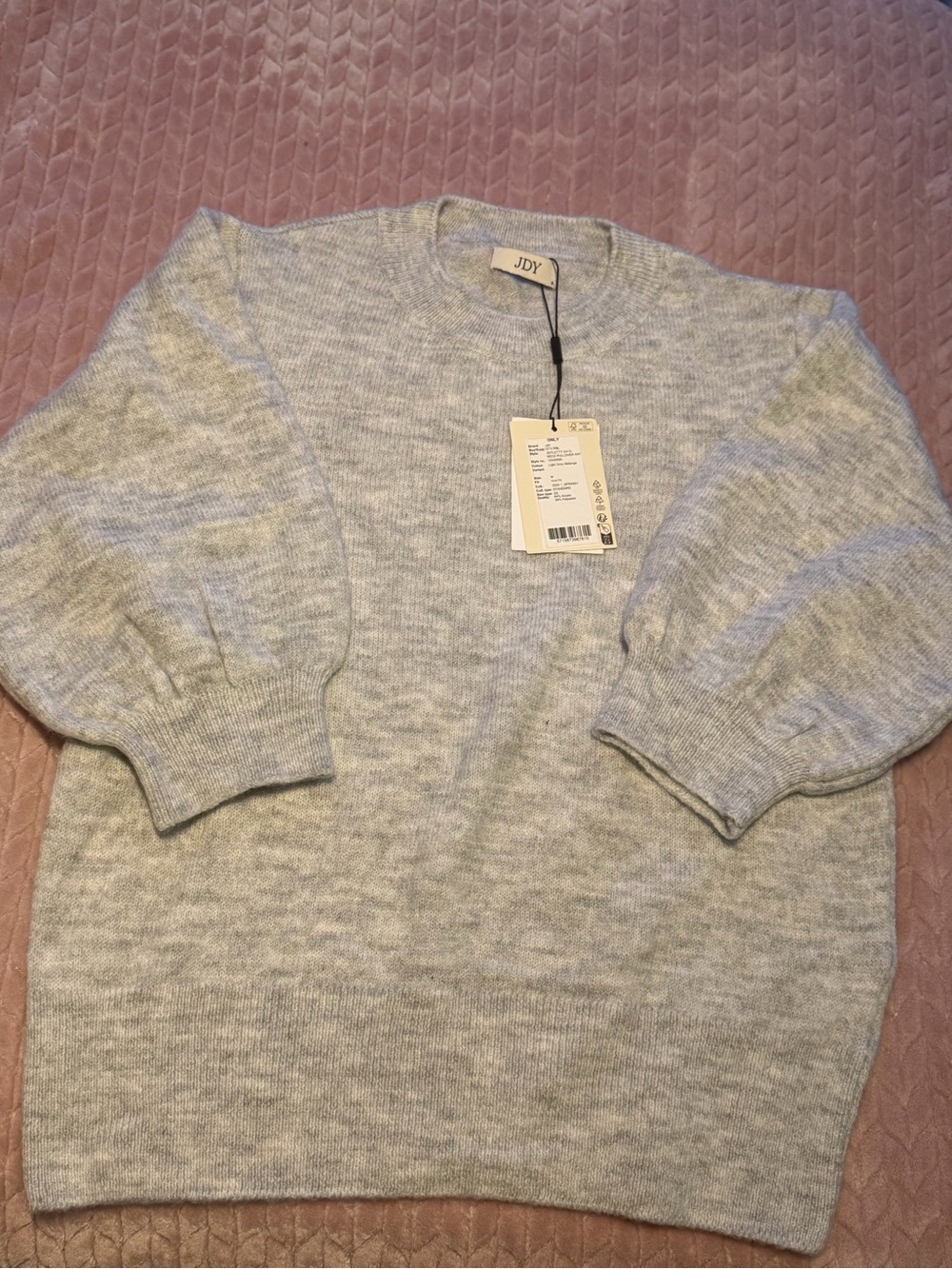 Light Gray Crewneck Sweater with Bubble Sleeves